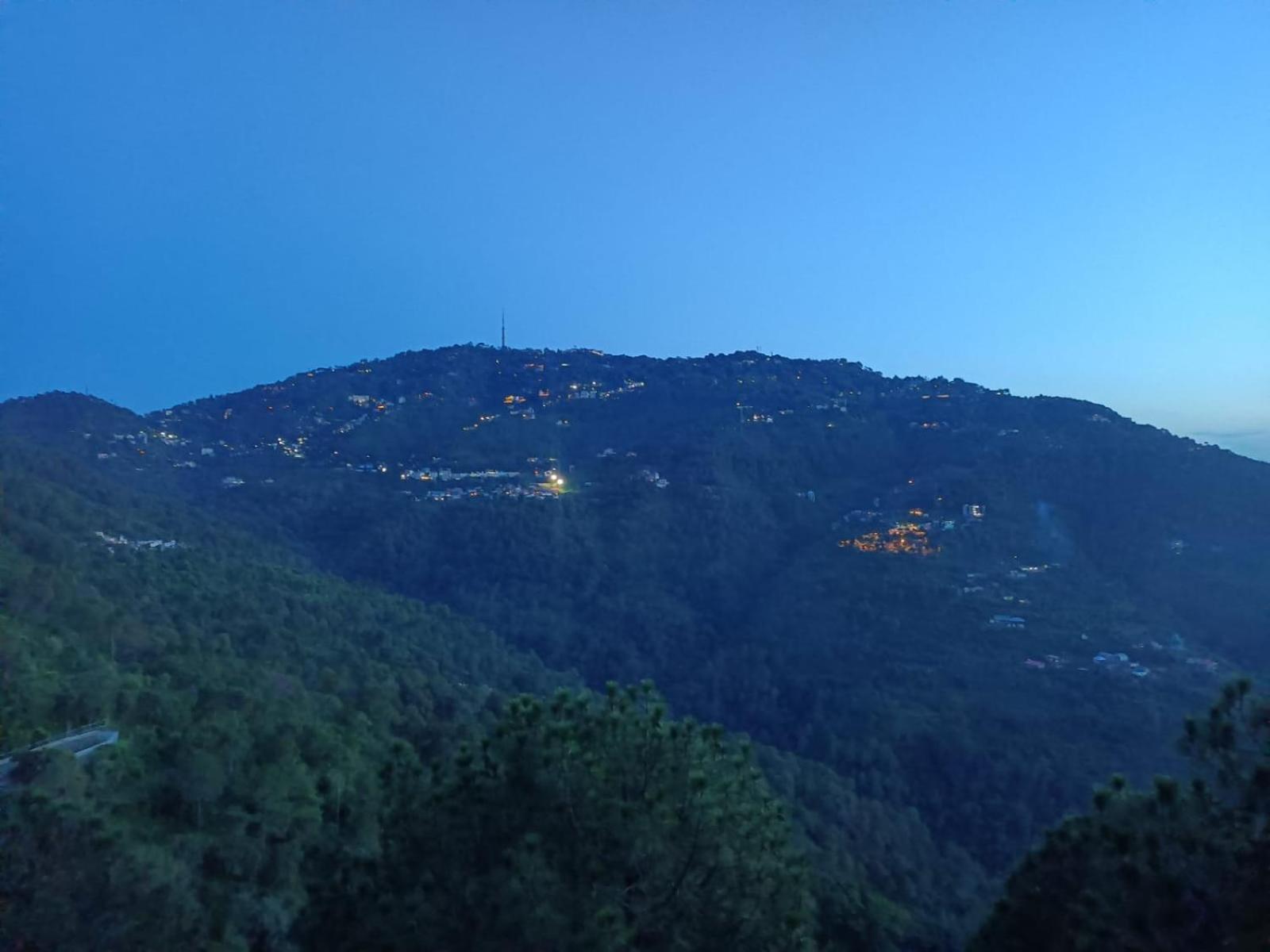 The Summer House Kasauli I Party & Music I Sky Bonfire I Managed By Exotic Stays Exterior foto